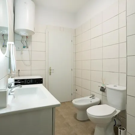 Lägenhet Huqi Luxury 3