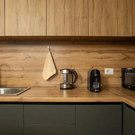 Huqi Luxury 3 Tirana