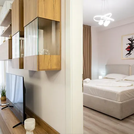 Apartman Huqi Luxury 3 *